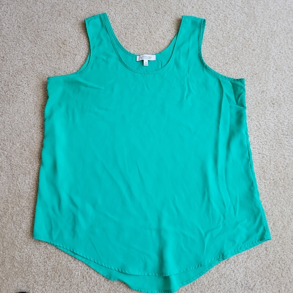 Tank - Picture 2 of 4